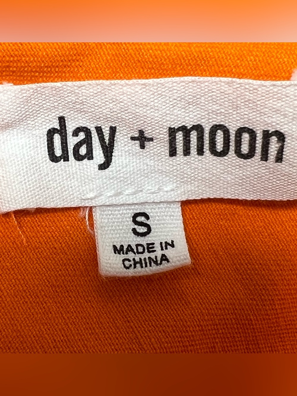 Day + Moon Orange Ruffle Sleeve Shorts Romper Womens Small Bright Orange pockets - Picture 9 of 12